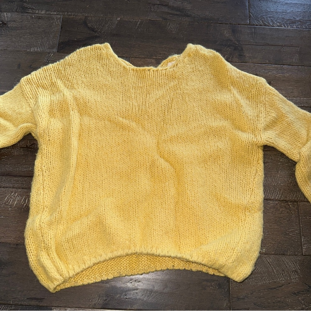 Threetwothree Page Yellow Crew Neck Chunky Knit Sweater Womens